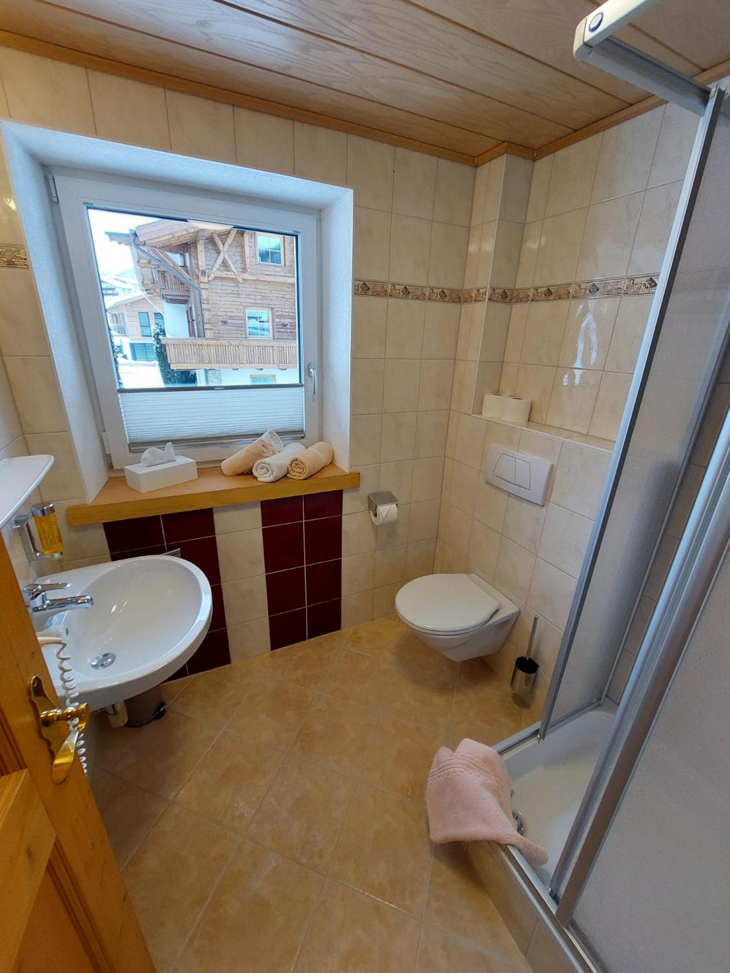 Viktors Apartments Sankt Anton am Arlberg Chambre photo